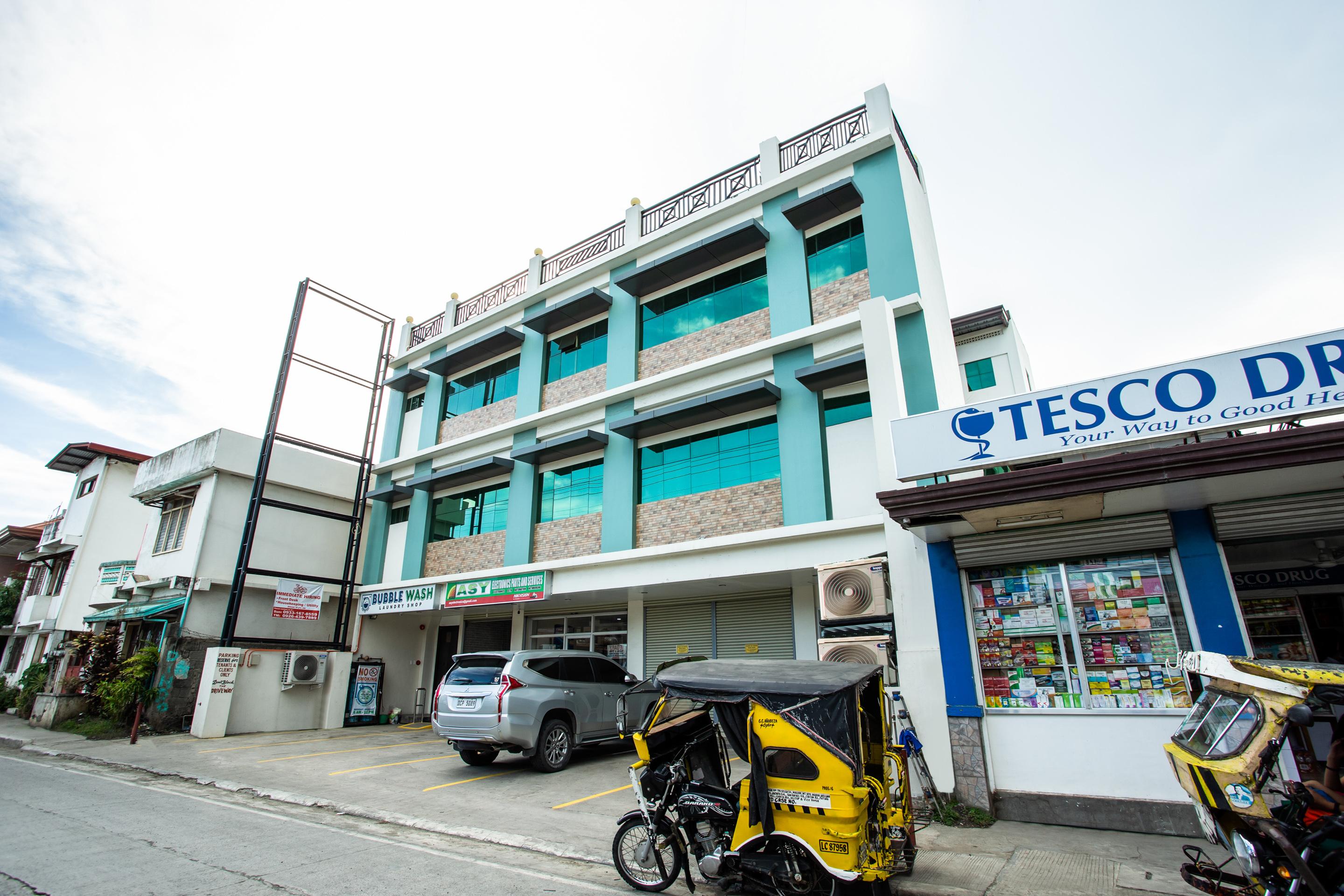 Oyo 421 Deck 360 Dormitel Hotel Davao City Екстериор снимка